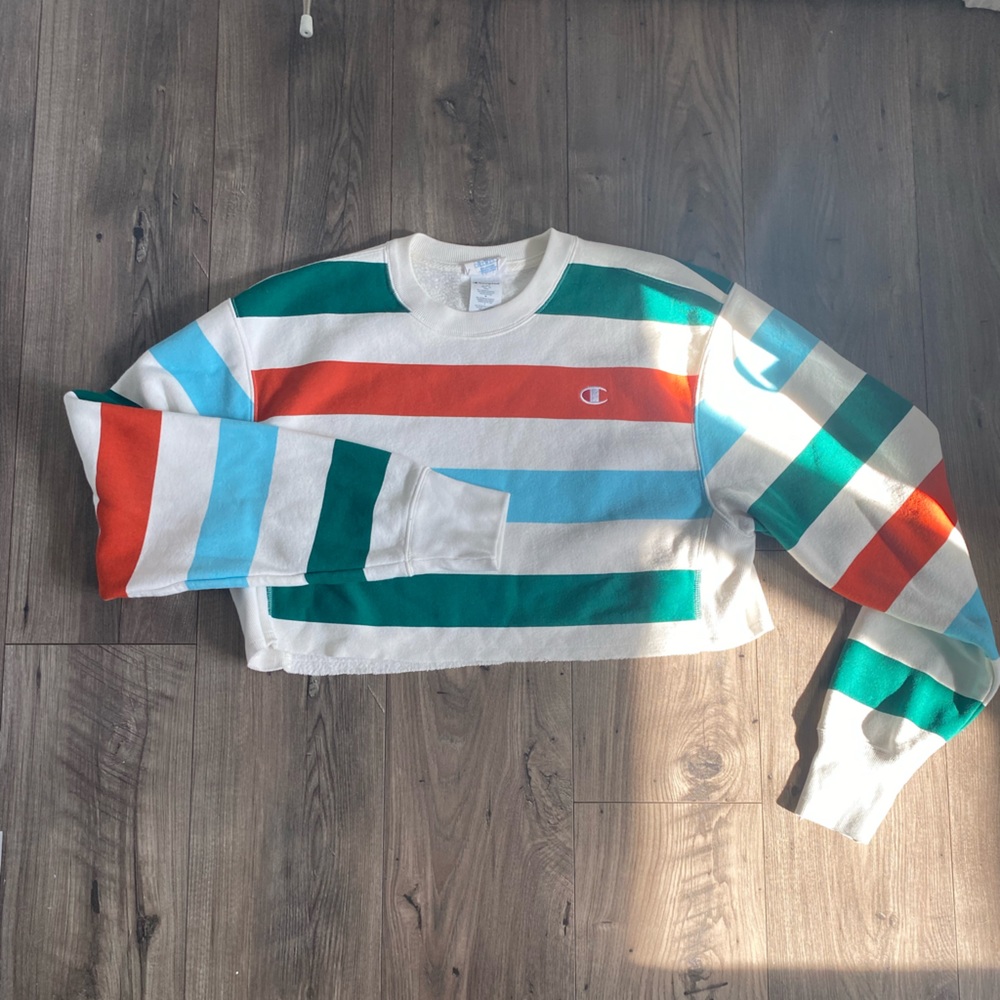 Cropped Champion Sweater